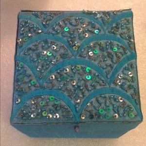 Beaded jewelry box